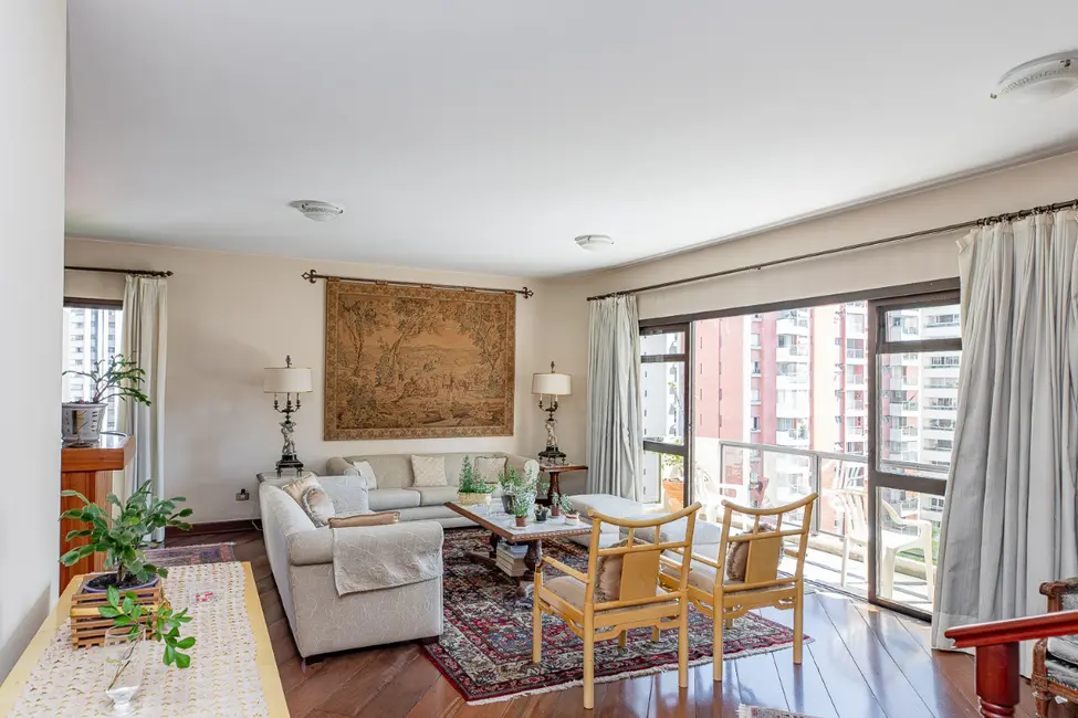 Foto 2 de Apartamento com 4 quartos à venda, 185m2 em Moema, São Paulo - SP