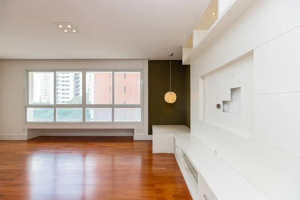 Foto 2 de Apartamento com 3 quartos à venda, 158m2 em Moema, São Paulo - SP