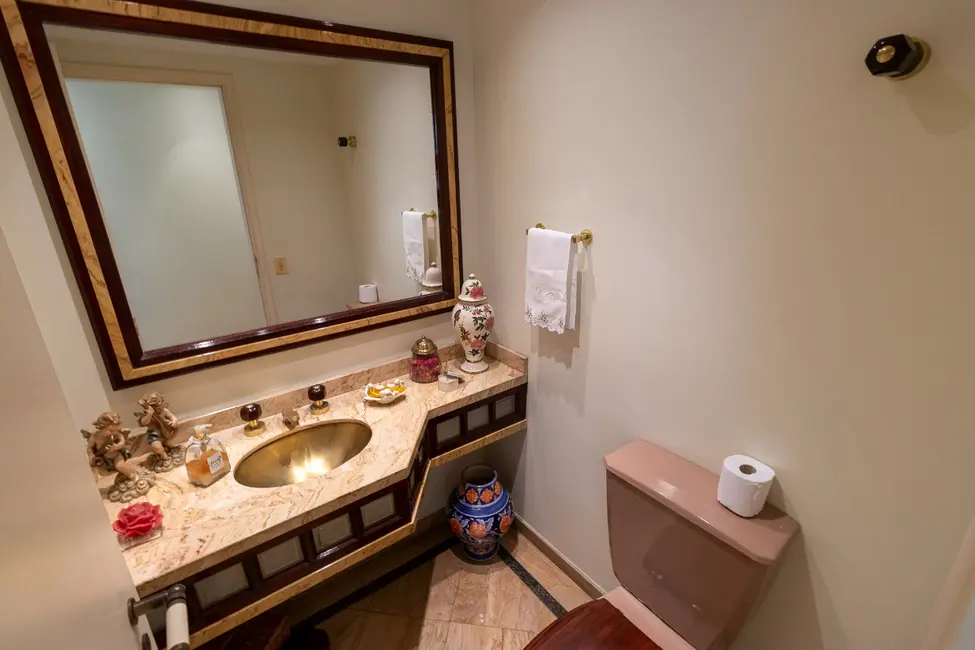 Apartamento com 4 quartos à venda, 255m2 em Campo Belo, São Paulo - SP - imagem 9 Foto 9 de Apartamento com 4 quartos à venda, 255m2 em Campo Belo, São Paulo - SP