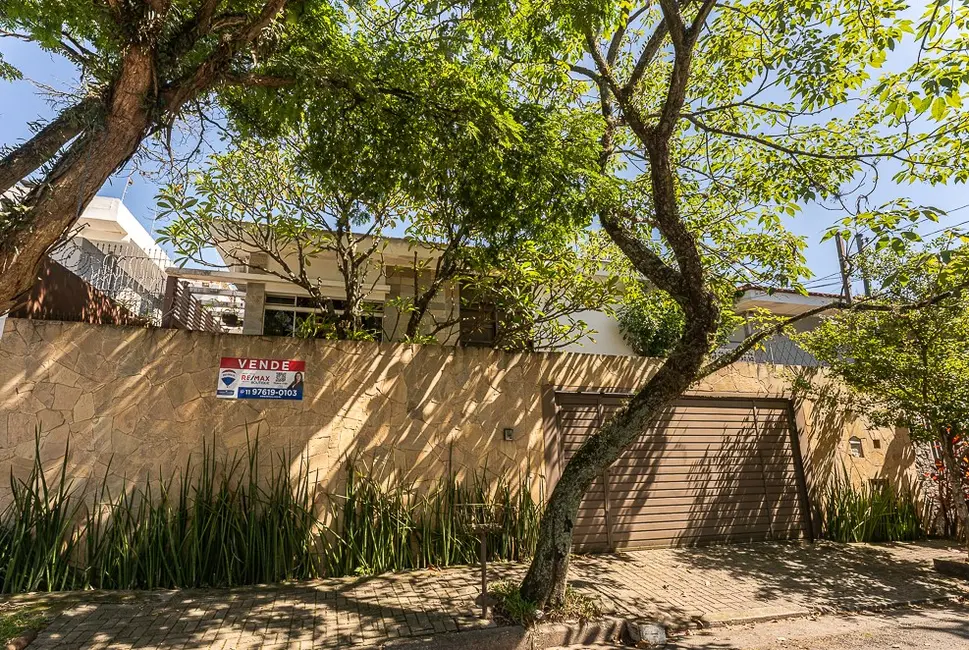 Casa com 3 quartos à venda, 226m2 em Sumarezinho, São Paulo - SP - imagem 1 Foto 1 de Casa com 3 quartos à venda, 226m2 em Sumarezinho, São Paulo - SP
