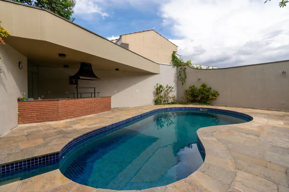 Casa com 4 quartos à venda, 495m2 em Alto de Pinheiros, São Paulo - SP - imagem 9 Foto 9 de Casa com 4 quartos à venda, 495m2 em Alto de Pinheiros, São Paulo - SP