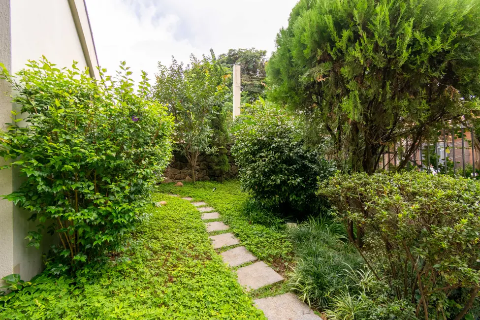 Casa com 4 quartos à venda, 495m2 em Alto de Pinheiros, São Paulo - SP - imagem 6 Foto 6 de Casa com 4 quartos à venda, 495m2 em Alto de Pinheiros, São Paulo - SP