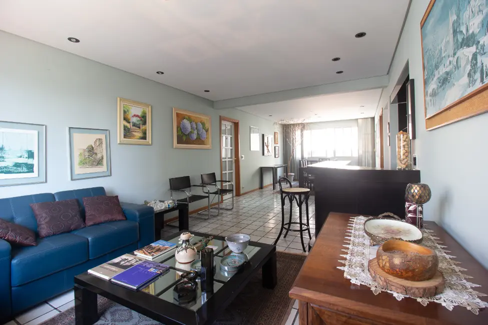 Foto 9 de Apartamento com 4 quartos à venda, 168m2 em Sumaré, São Paulo - SP