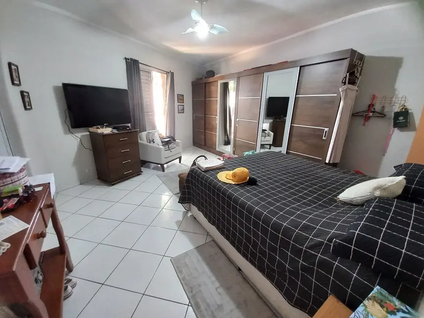 Sobrado com 4 quartos à venda, 250m2 em Santana, São Paulo - SP - imagem 9 Foto 9 de Sobrado com 4 quartos à venda, 250m2 em Santana, São Paulo - SP