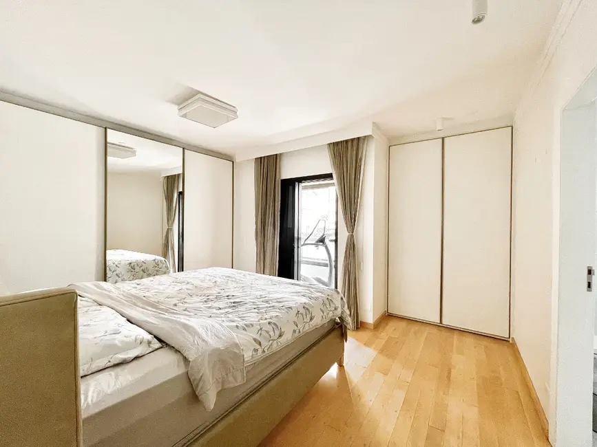 Foto 6 de Apartamento com 3 quartos à venda, 192m2 em Aclimação, São Paulo - SP
