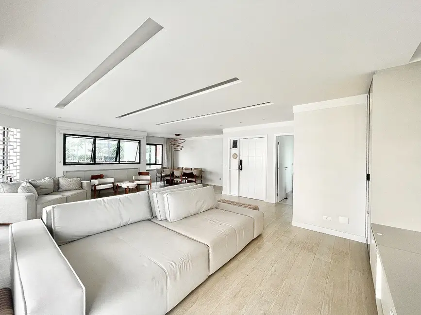 Foto 3 de Apartamento com 3 quartos à venda, 192m2 em Aclimação, São Paulo - SP