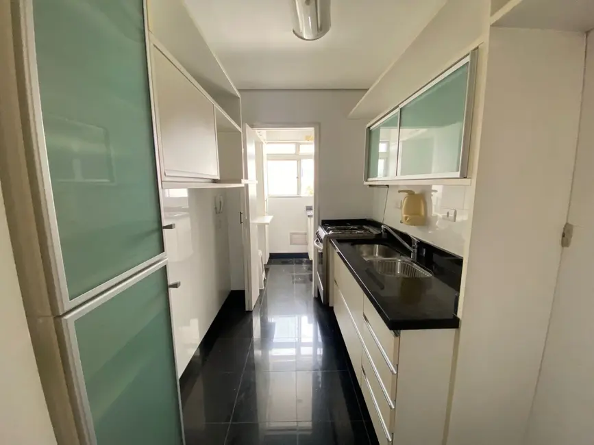 Foto 2 de Apartamento com 2 quartos à venda, 68m2 em Vila Bertioga, São Paulo - SP