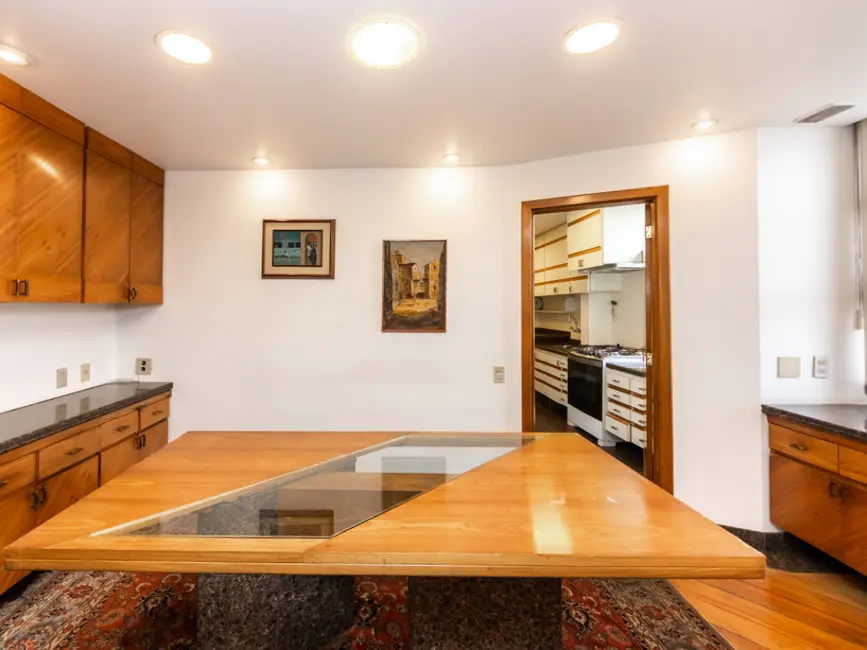 Foto 8 de Apartamento com 3 quartos à venda, 217m2 em Jardim Europa, São Paulo - SP