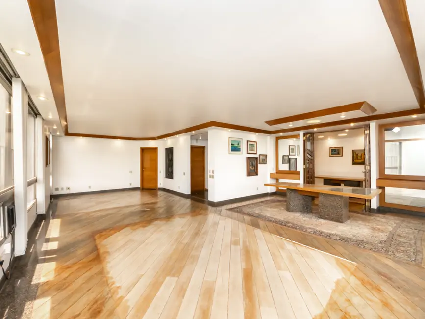 Foto 3 de Apartamento com 3 quartos à venda, 217m2 em Jardim Europa, São Paulo - SP