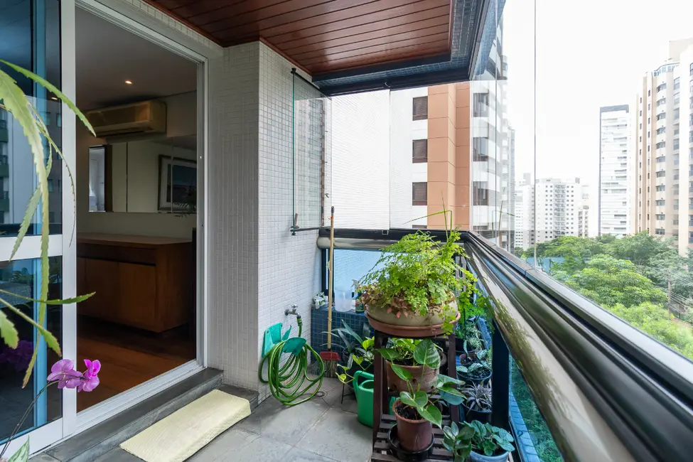 Apartamento com 3 quartos à venda, 149m2 em Vila Mariana, São Paulo - SP - imagem 6 Foto 6 de Apartamento com 3 quartos à venda, 149m2 em Vila Mariana, São Paulo - SP