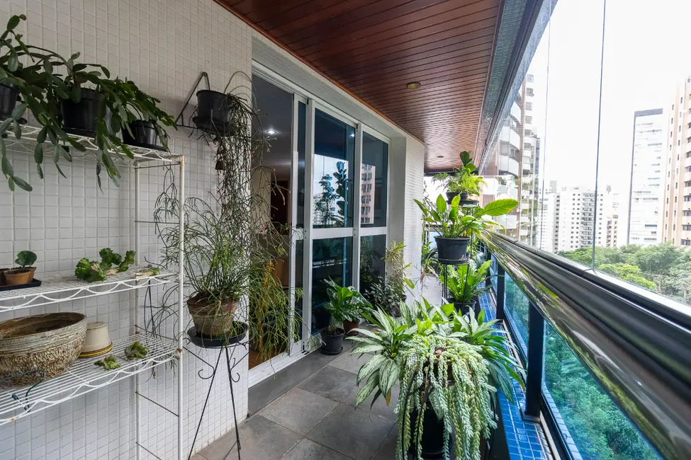 Apartamento com 3 quartos à venda, 149m2 em Vila Mariana, São Paulo - SP - imagem 8 Foto 8 de Apartamento com 3 quartos à venda, 149m2 em Vila Mariana, São Paulo - SP