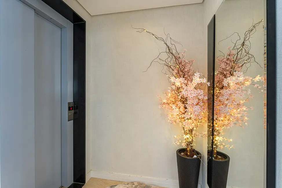 Foto 2 de Apartamento com 3 quartos à venda, 137m2 em Vila Suzana, São Paulo - SP