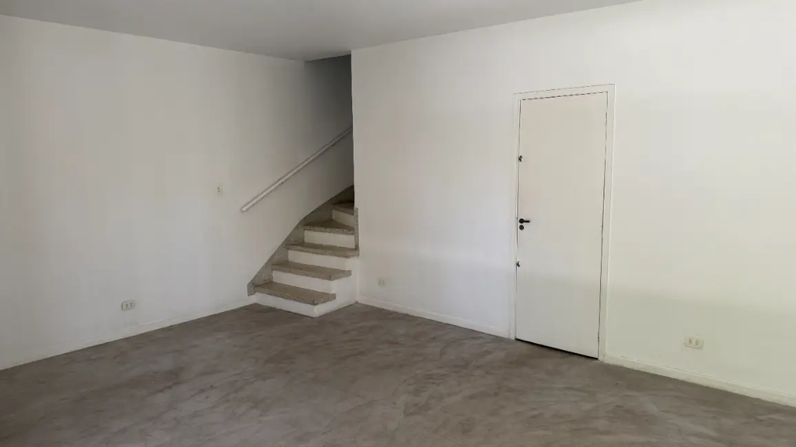 Sobrado com 4 quartos à venda, 185m2 em Campo Belo, São Paulo - SP - imagem 2 Foto 2 de Sobrado com 4 quartos à venda, 185m2 em Campo Belo, São Paulo - SP