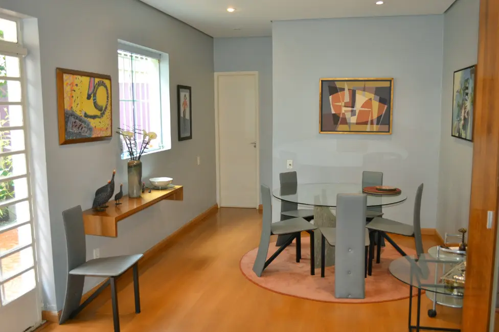 Casa com 4 quartos à venda, 180m2 em Aclimação, São Paulo - SP - imagem 2 Foto 2 de Casa com 4 quartos à venda, 180m2 em Aclimação, São Paulo - SP