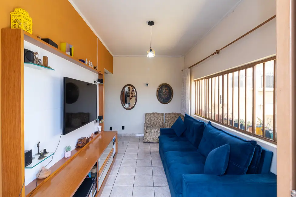 Foto 1 de Casa com 2 quartos à venda, 185m2 em Vila Zat, São Paulo - SP