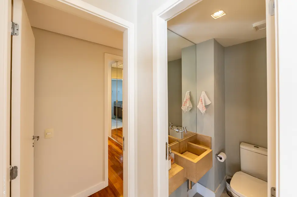 Apartamento com 3 quartos à venda, 172m2 em Aclimação, São Paulo - SP - imagem 4 Foto 4 de Apartamento com 3 quartos à venda, 172m2 em Aclimação, São Paulo - SP