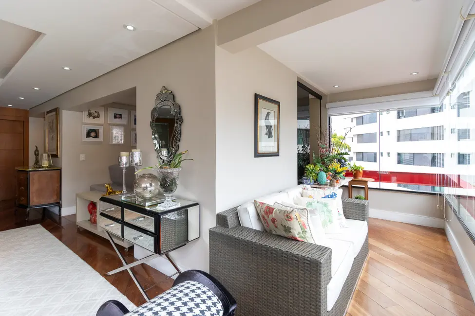 Foto 5 de Apartamento com 3 quartos à venda, 190m2 em Aclimação, São Paulo - SP