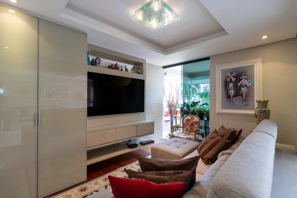 Foto 8 de Apartamento com 3 quartos à venda, 190m2 em Aclimação, São Paulo - SP