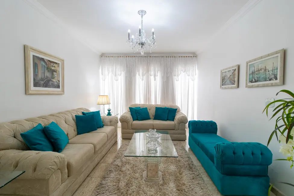 Foto 2 de Casa com 3 quartos à venda, 284m2 em Mirandópolis, São Paulo - SP