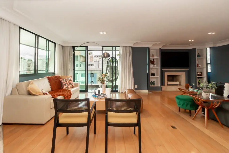 Apartamento com 3 quartos à venda, 235m2 em Moema, São Paulo - SP - imagem 4 Foto 4 de Apartamento com 3 quartos à venda, 235m2 em Moema, São Paulo - SP