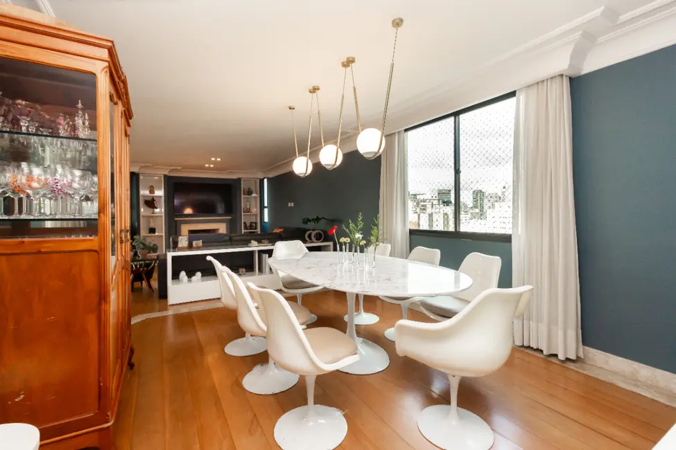 Apartamento com 3 quartos à venda, 235m2 em Moema, São Paulo - SP - imagem 9 Foto 9 de Apartamento com 3 quartos à venda, 235m2 em Moema, São Paulo - SP