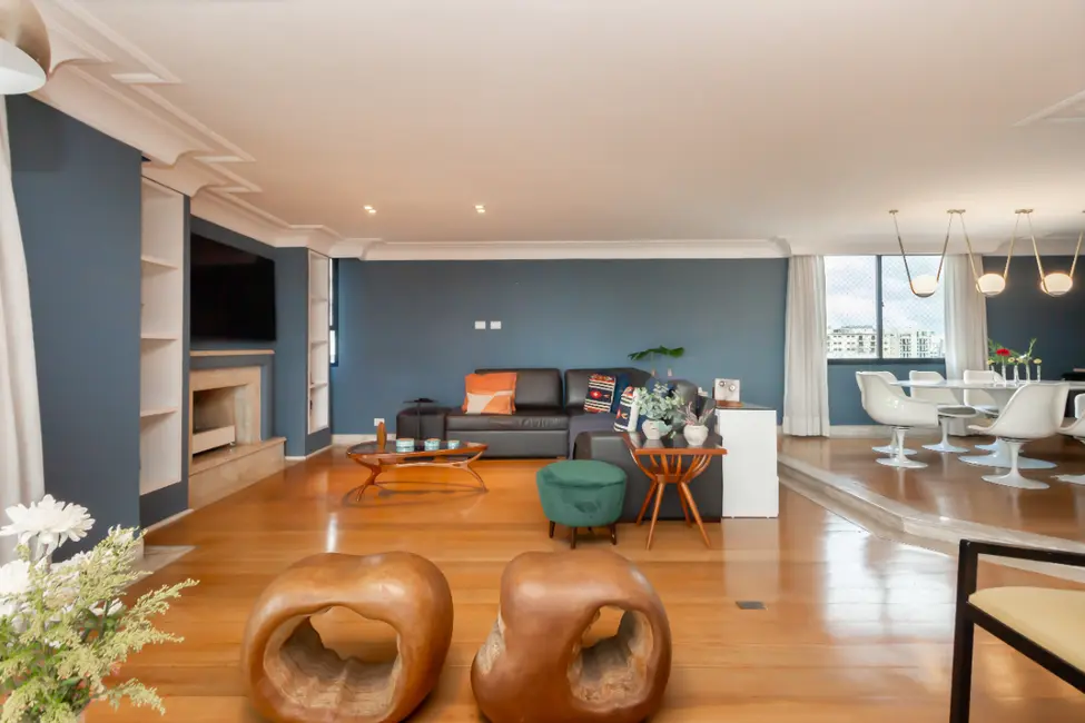 Apartamento com 3 quartos à venda, 235m2 em Moema, São Paulo - SP - imagem 3 Foto 3 de Apartamento com 3 quartos à venda, 235m2 em Moema, São Paulo - SP