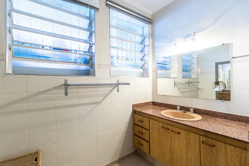 Foto 5 de Casa com 3 quartos à venda, 300m2 em Chácara Monte Alegre, São Paulo - SP