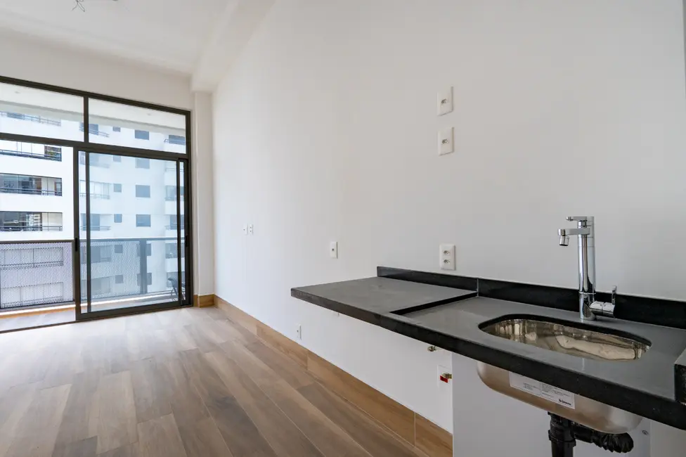 Apartamento com 1 quarto à venda, 28m2 em Moema, São Paulo - SP - imagem 2 Foto 2 de Apartamento com 1 quarto à venda, 28m2 em Moema, São Paulo - SP