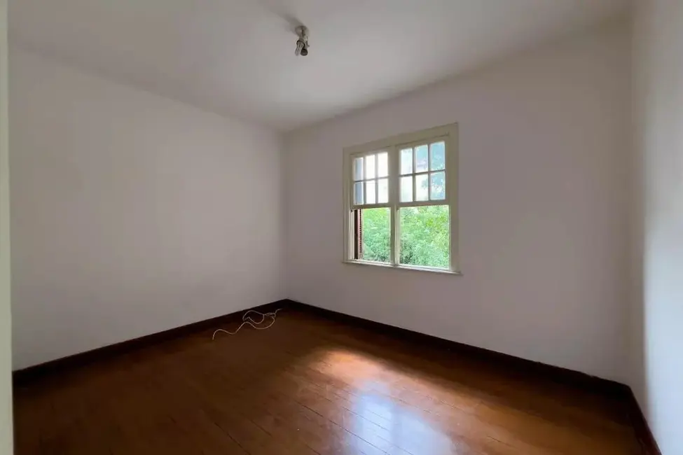 Casa com 4 quartos à venda, 250m2 em Cambuci, São Paulo - SP - imagem 5 Foto 5 de Casa com 4 quartos à venda, 250m2 em Cambuci, São Paulo - SP