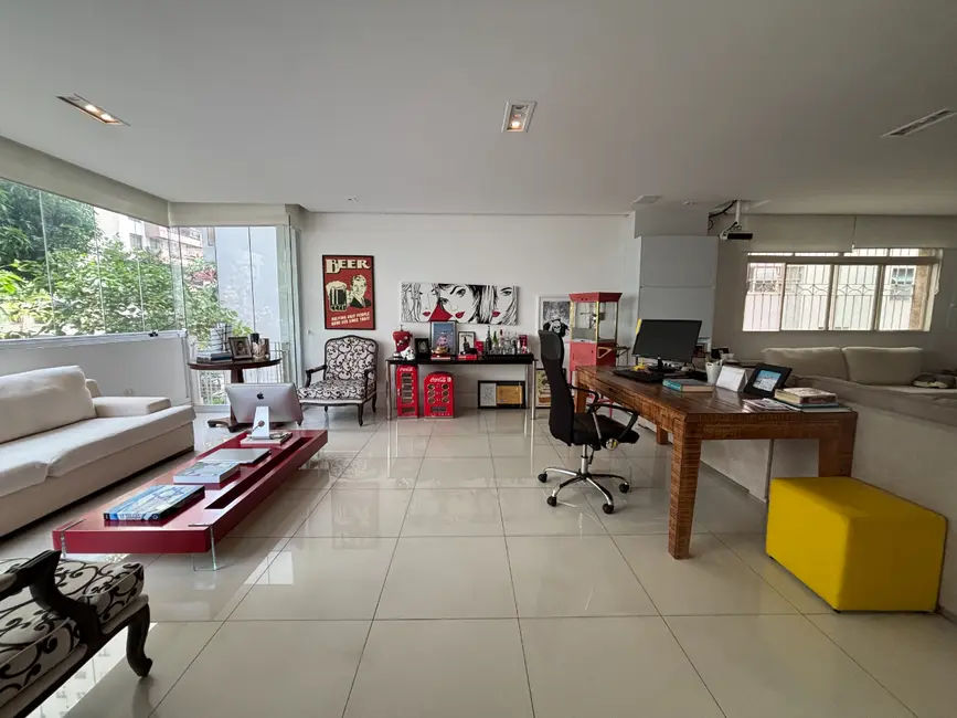 Apartamento com 4 quartos à venda, 233m2 em Santa Cecília, São Paulo - SP - imagem 5 Foto 5 de Apartamento com 4 quartos à venda, 233m2 em Santa Cecília, São Paulo - SP