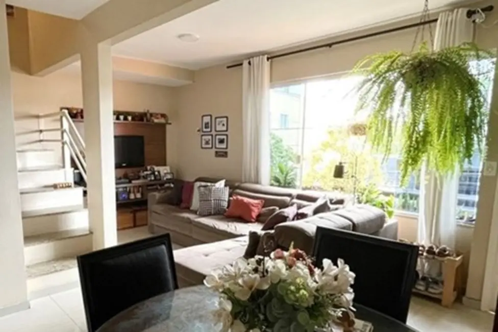 Sobrado com 3 quartos à venda, 86m2 em Vila Basileia, São Paulo - SP - imagem 2 Foto 2 de Sobrado com 3 quartos à venda, 86m2 em Vila Basileia, São Paulo - SP