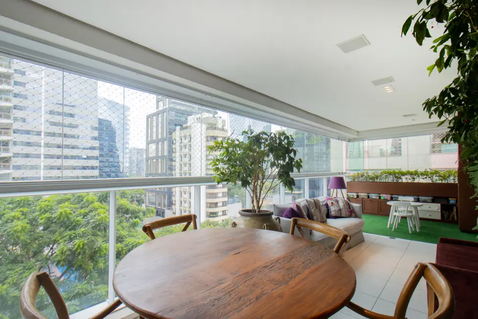 Foto 7 de Apartamento com 4 quartos à venda, 201m2 em Itaim Bibi, São Paulo - SP