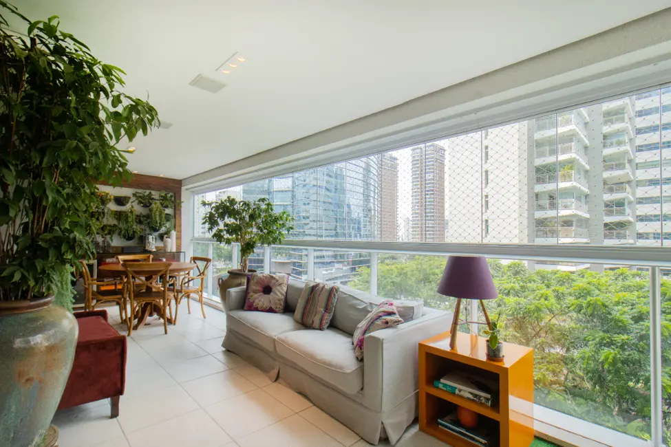 Foto 1 de Apartamento com 4 quartos à venda, 201m2 em Itaim Bibi, São Paulo - SP