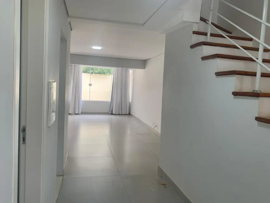 Casa de Condomínio com 3 quartos à venda, 180m2 em Parque Campolim, Sorocaba - SP - imagem 5 Foto 5 de Casa de Condomínio com 3 quartos à venda, 180m2 em Parque Campolim, Sorocaba - SP