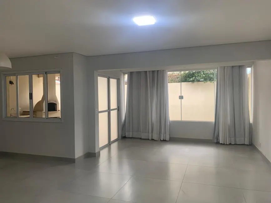 Casa de Condomínio com 3 quartos à venda, 180m2 em Parque Campolim, Sorocaba - SP - imagem 7 Foto 7 de Casa de Condomínio com 3 quartos à venda, 180m2 em Parque Campolim, Sorocaba - SP