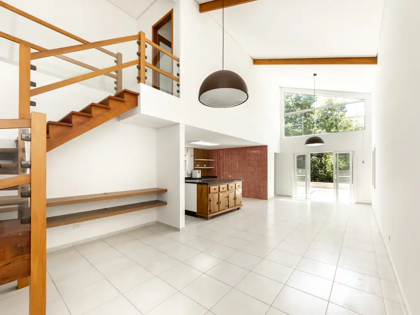 Casa de Condomínio com 3 quartos à venda, 268m2 em Aldeia da Serra, Santana De Parnaiba - SP - imagem 5 Foto 5 de Casa de Condomínio com 3 quartos à venda, 268m2 em Aldeia da Serra, Santana De Parnaiba - SP