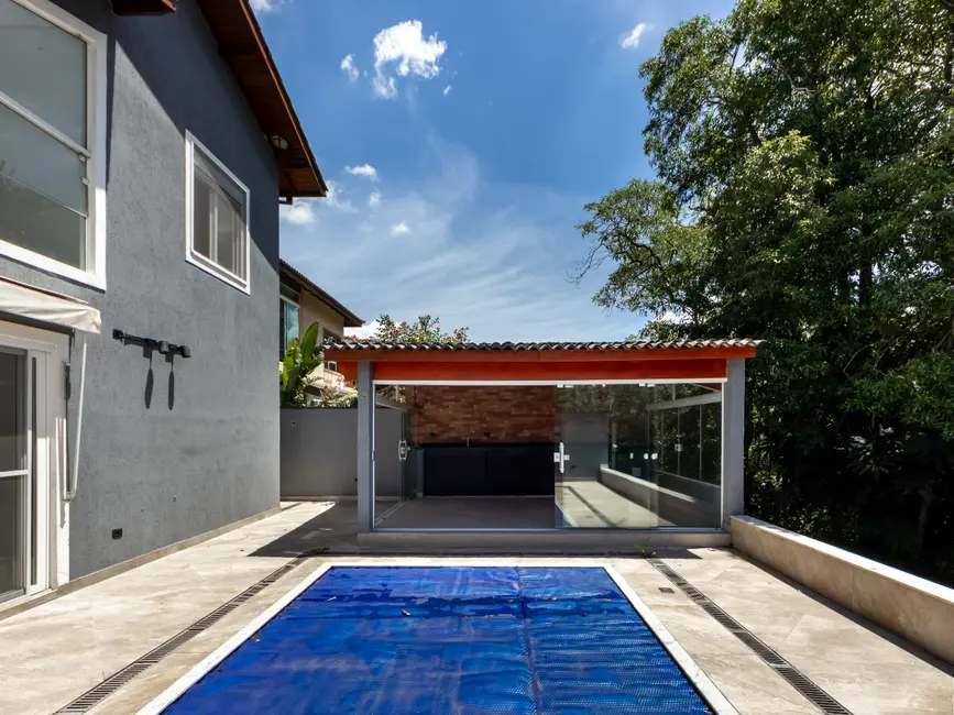 Casa de Condomínio com 3 quartos à venda, 268m2 em Aldeia da Serra, Santana De Parnaiba - SP - imagem 2 Foto 2 de Casa de Condomínio com 3 quartos à venda, 268m2 em Aldeia da Serra, Santana De Parnaiba - SP