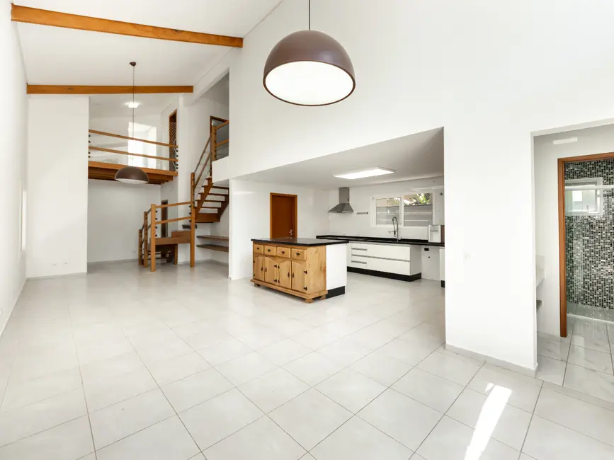 Casa de Condomínio com 3 quartos à venda, 268m2 em Aldeia da Serra, Santana De Parnaiba - SP - imagem 8 Foto 8 de Casa de Condomínio com 3 quartos à venda, 268m2 em Aldeia da Serra, Santana De Parnaiba - SP