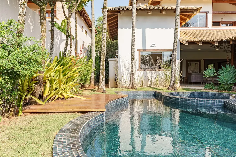 Casa de Condomínio com 4 quartos à venda, 541m2 em Valinhos - SP - imagem 3 Foto 3 de Casa de Condomínio com 4 quartos à venda, 541m2 em Valinhos - SP