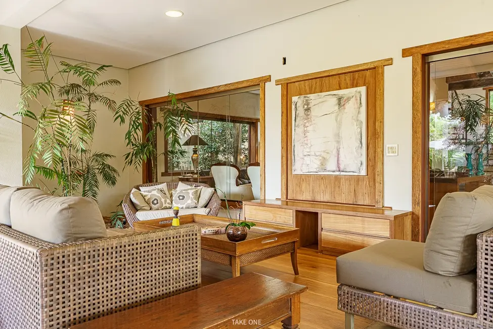 Casa de Condomínio com 4 quartos à venda, 541m2 em Valinhos - SP - imagem 4 Foto 4 de Casa de Condomínio com 4 quartos à venda, 541m2 em Valinhos - SP