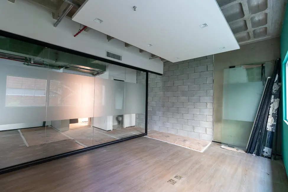 Foto 9 de Sala Comercial à venda, 35m2 em Vila Olímpia, São Paulo - SP
