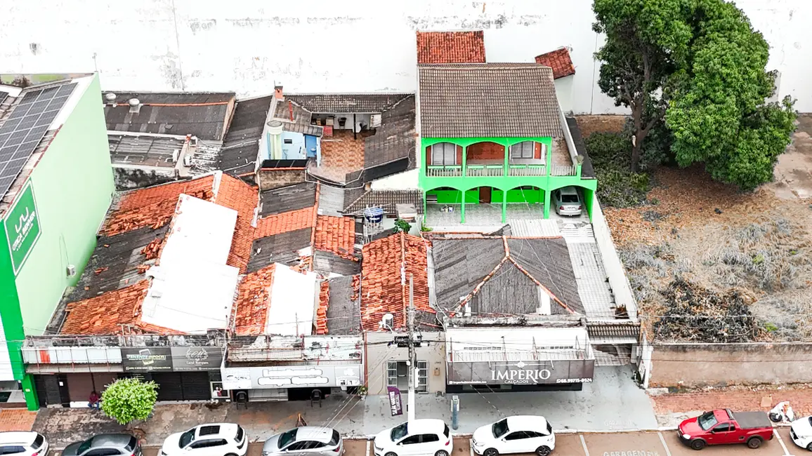 Casa à venda, 720m2 em Centro, Rondonopolis - MT - imagem 5 Foto 5 de Casa à venda, 720m2 em Centro, Rondonopolis - MT