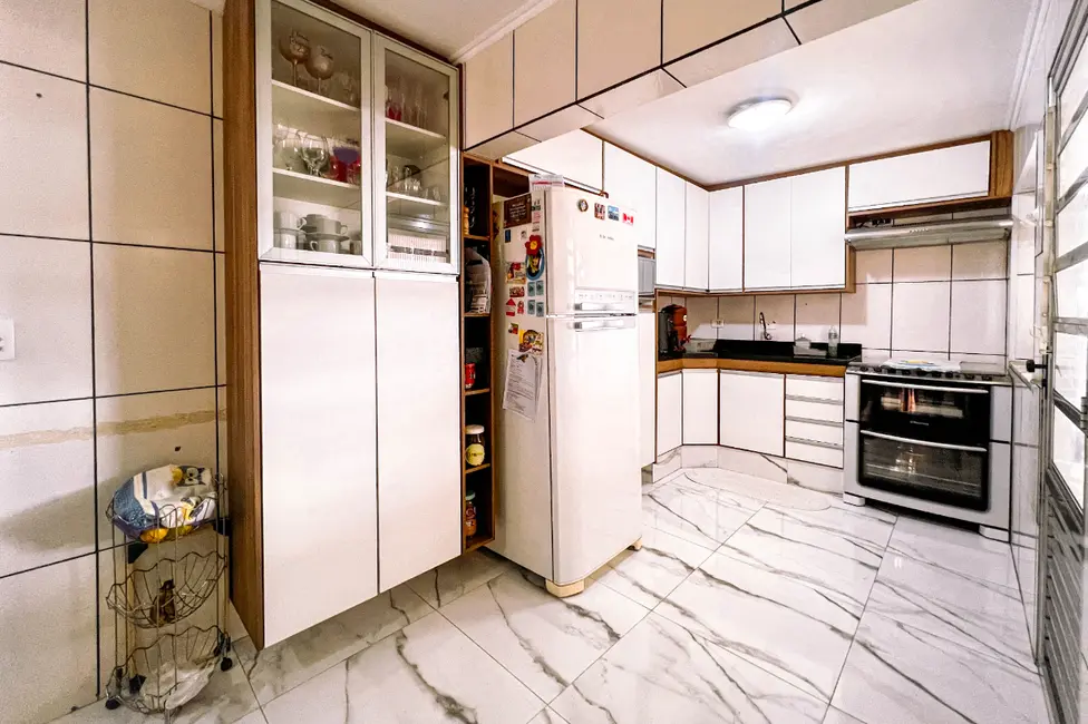 Foto 6 de Casa de Vila com 3 quartos à venda, 143m2 em Jardim Anchieta, Maua - SP