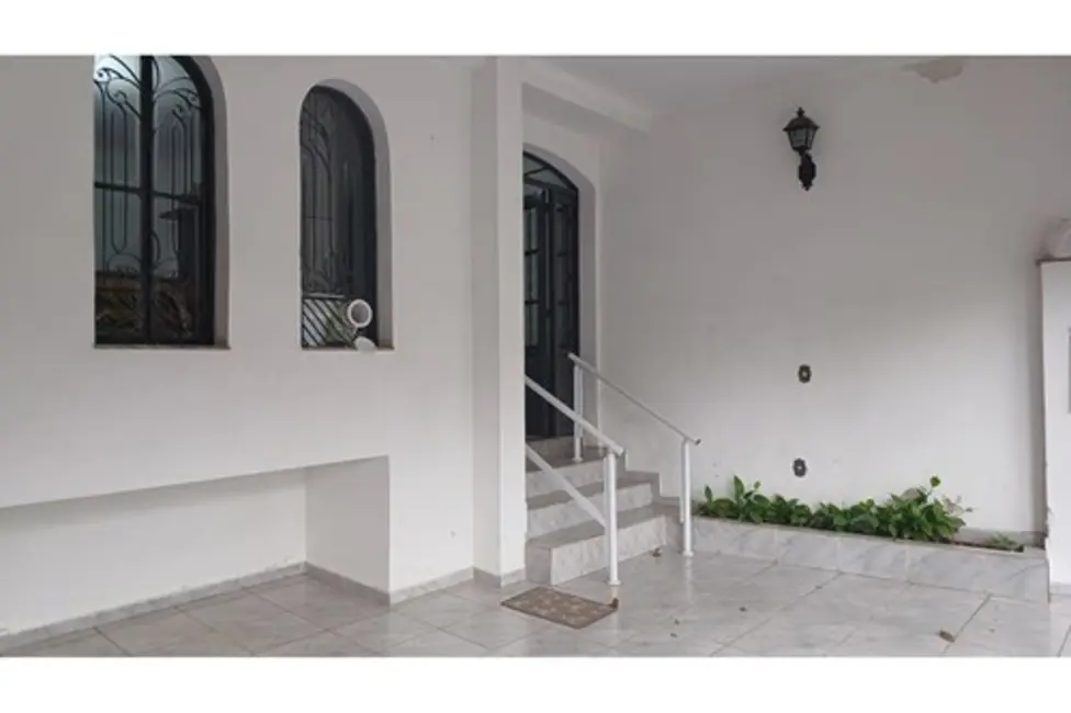 Sobrado com 4 quartos à venda, 256m2 em Vila Gilda, Santo Andre - SP - imagem 2 Foto 2 de Sobrado com 4 quartos à venda, 256m2 em Vila Gilda, Santo Andre - SP