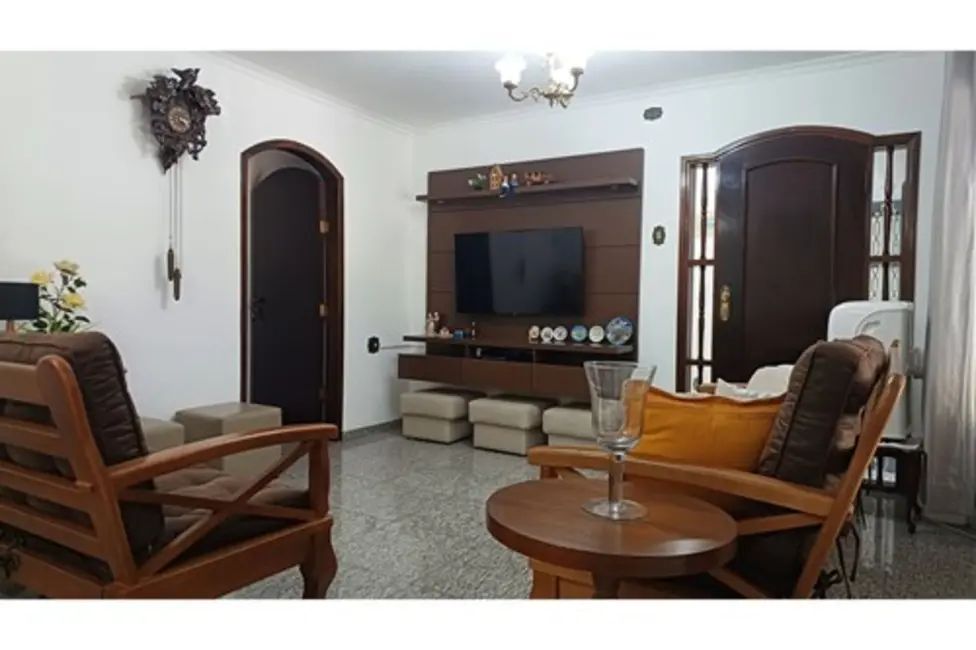 Sobrado com 4 quartos à venda, 256m2 em Vila Gilda, Santo Andre - SP - imagem 7 Foto 7 de Sobrado com 4 quartos à venda, 256m2 em Vila Gilda, Santo Andre - SP