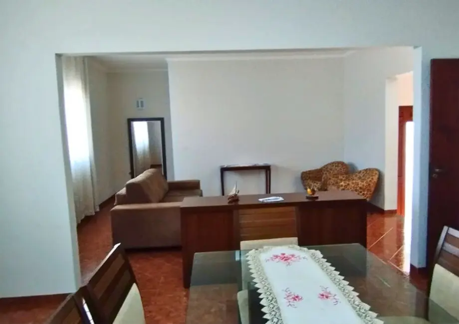 Foto 6 de Sobrado com 4 quartos à venda, 234m2 em Nova Jaboticabal, Jaboticabal - SP