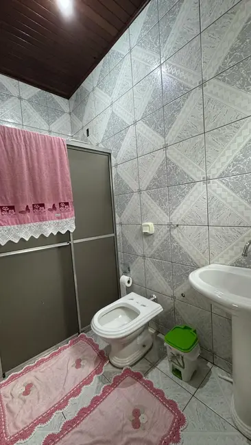 Casa com 3 quartos à venda, 330m2 em Vila Adriana, Rondonopolis - MT - imagem 4 Foto 4 de Casa com 3 quartos à venda, 330m2 em Vila Adriana, Rondonopolis - MT