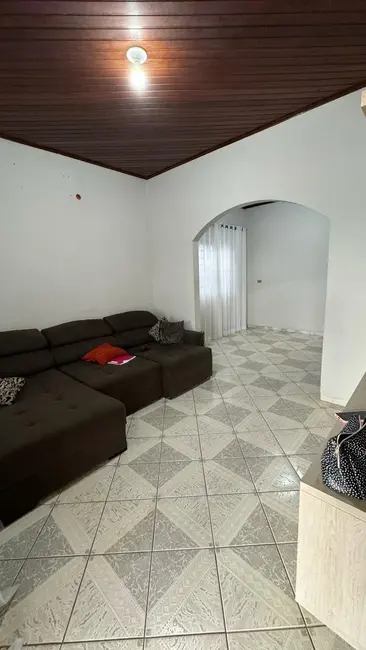 Casa com 3 quartos à venda, 330m2 em Vila Adriana, Rondonopolis - MT - imagem 3 Foto 3 de Casa com 3 quartos à venda, 330m2 em Vila Adriana, Rondonopolis - MT
