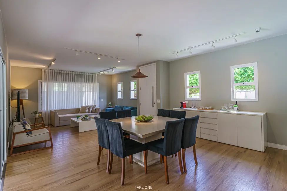 Foto 9 de Casa de Condomínio com 4 quartos à venda, 270m2 em Vinhedo - SP