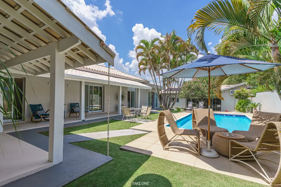 Foto 2 de Casa de Condomínio com 4 quartos à venda, 270m2 em Vinhedo - SP